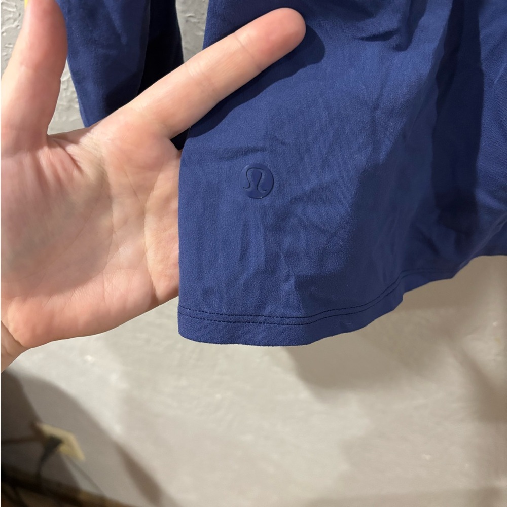 Lululemon Ethereal Nulu Long Sleeve in Gatsby Blue with thumb holes size Med - Picture 7 of 7